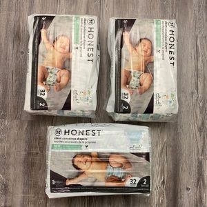 ✨New✨ Honest Diapers size 2